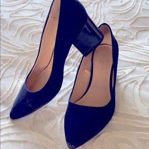 Ann Taylor suede navy blue heels size 6.5